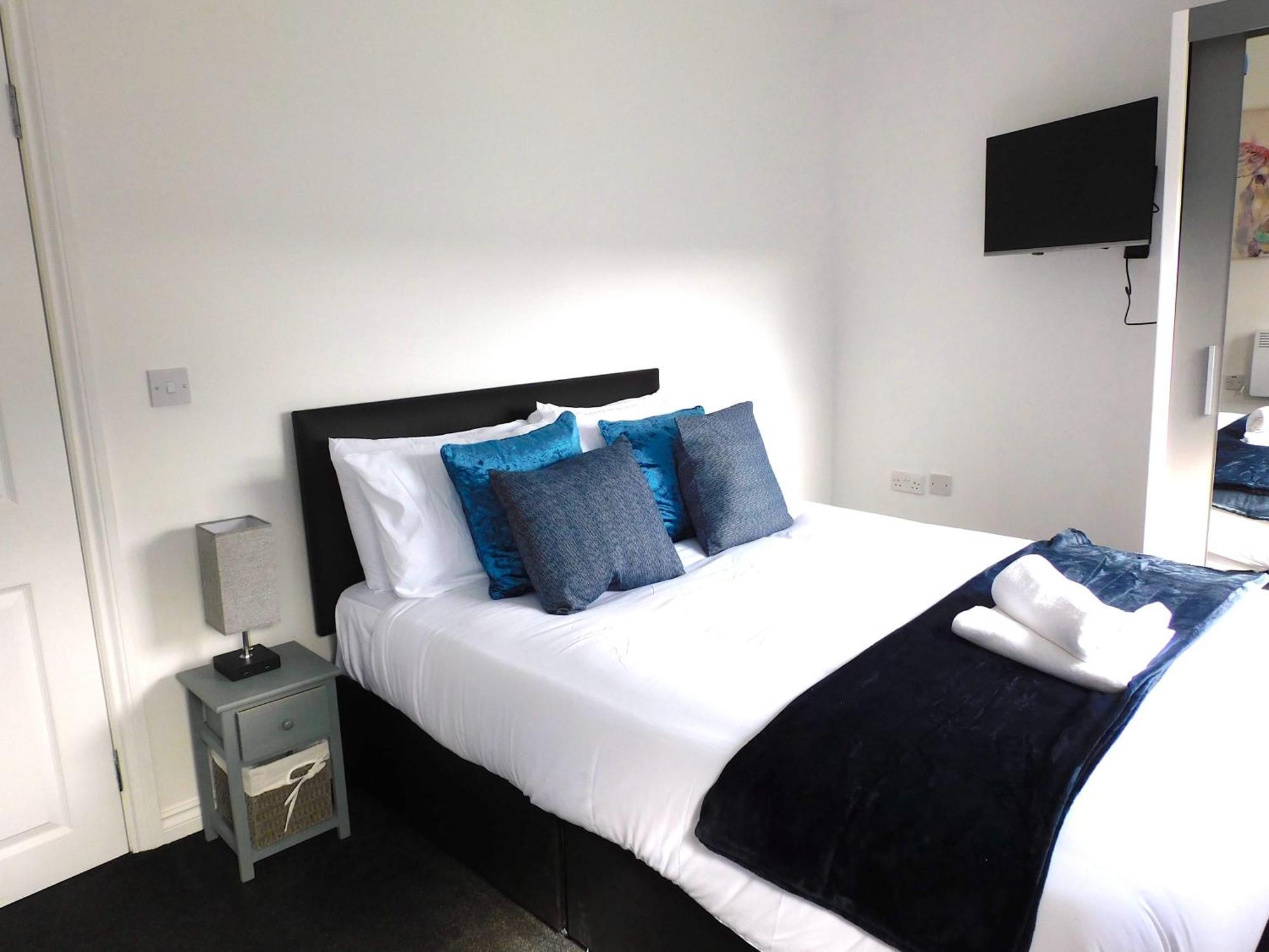 Newly Refurbished 1 Bed Apt In Hamilton Close To Station And Local Amenities Exterior photo